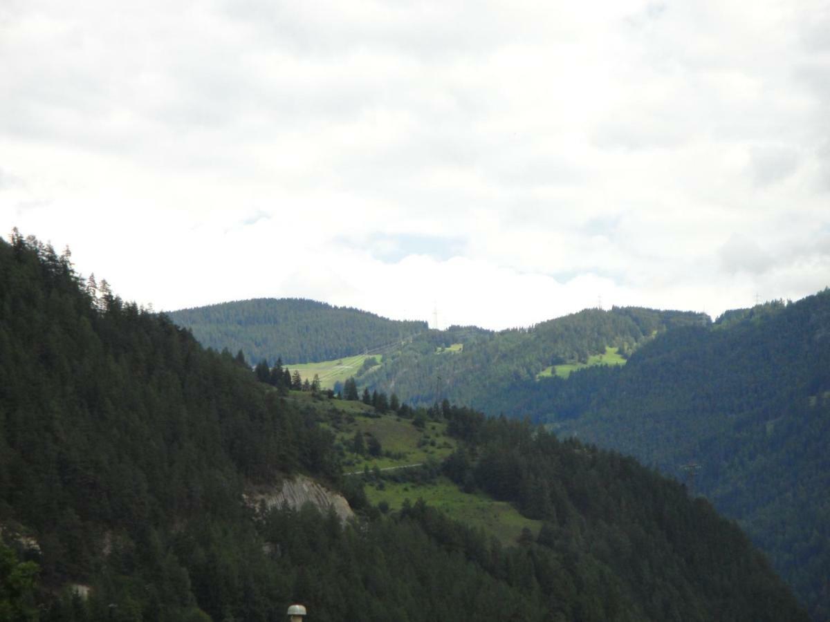 Apart Dominika Ried im Oberinntal Luaran gambar
